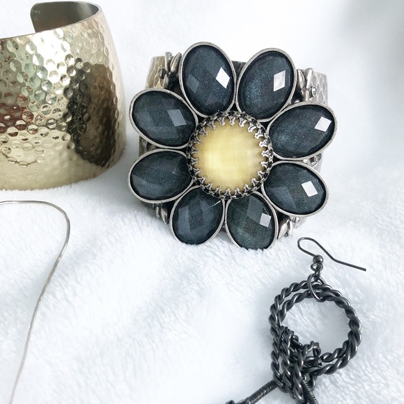 A CITIZEN watch 💎💎💎 with LOTS of bonus pieces! - Picture 8 of 10